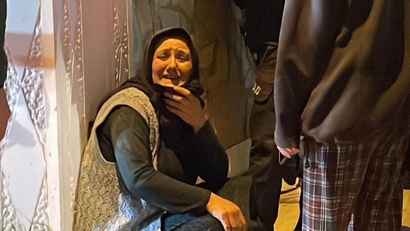 Antalya'da yangın çıkan dairede anne ile kızının cesedi bulundu