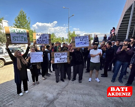 Kumluca Belediye Pazaryeri Pankart [2]