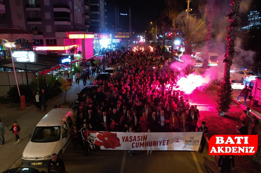 Cumhuri̇yet Bayrami Kumluca’da Coşkuyla Kutlandi (5)