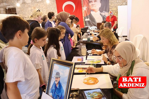 Fi̇ni̇ke Suluboya Festi̇vali̇ (2)