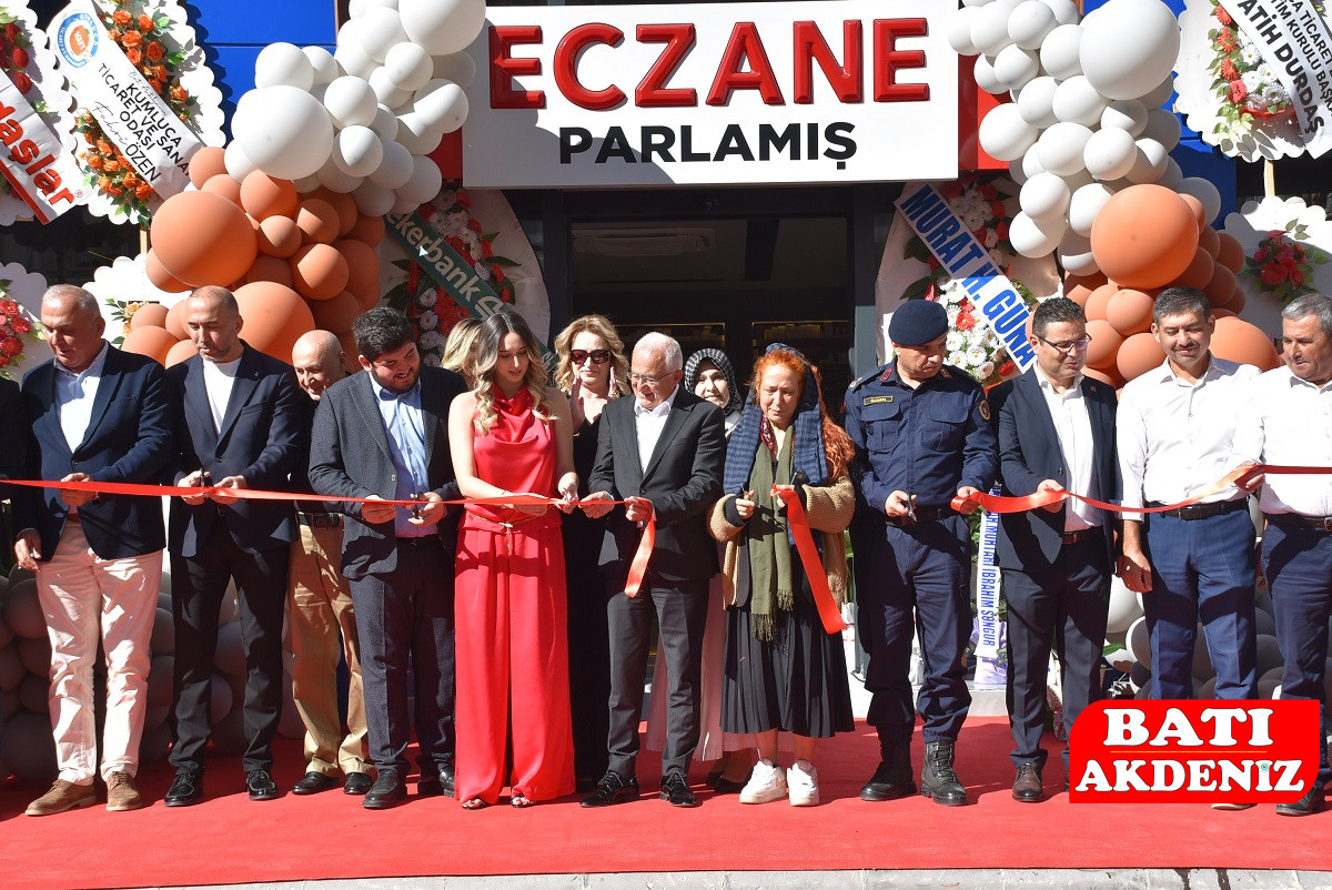 Parlamiş Eczanesi̇ Açiliş (3)