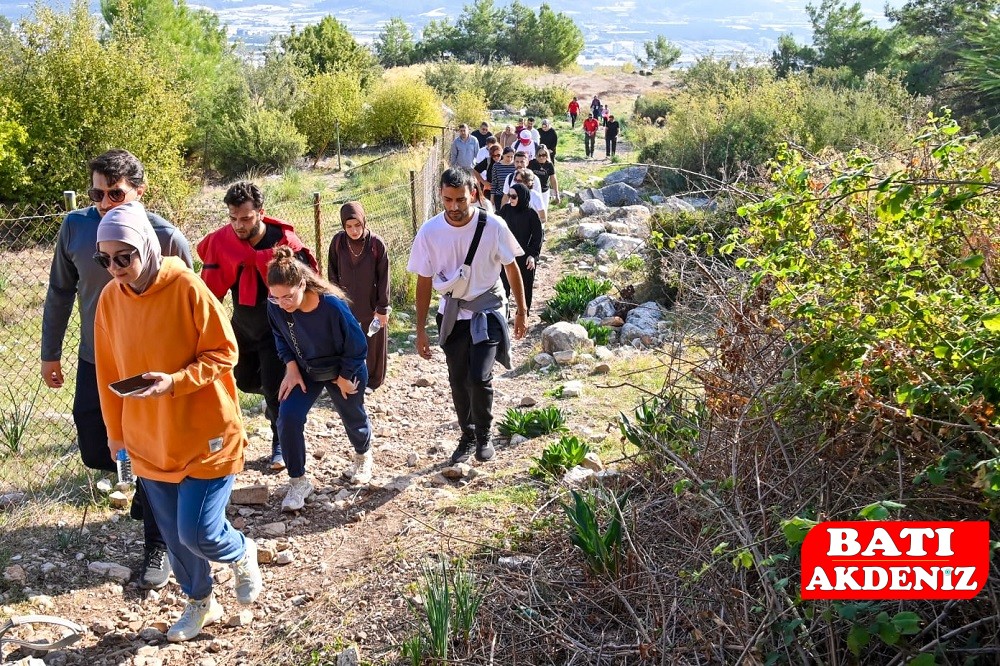 24 Kasım Öğretmenler Günü Yürüyüş (2)