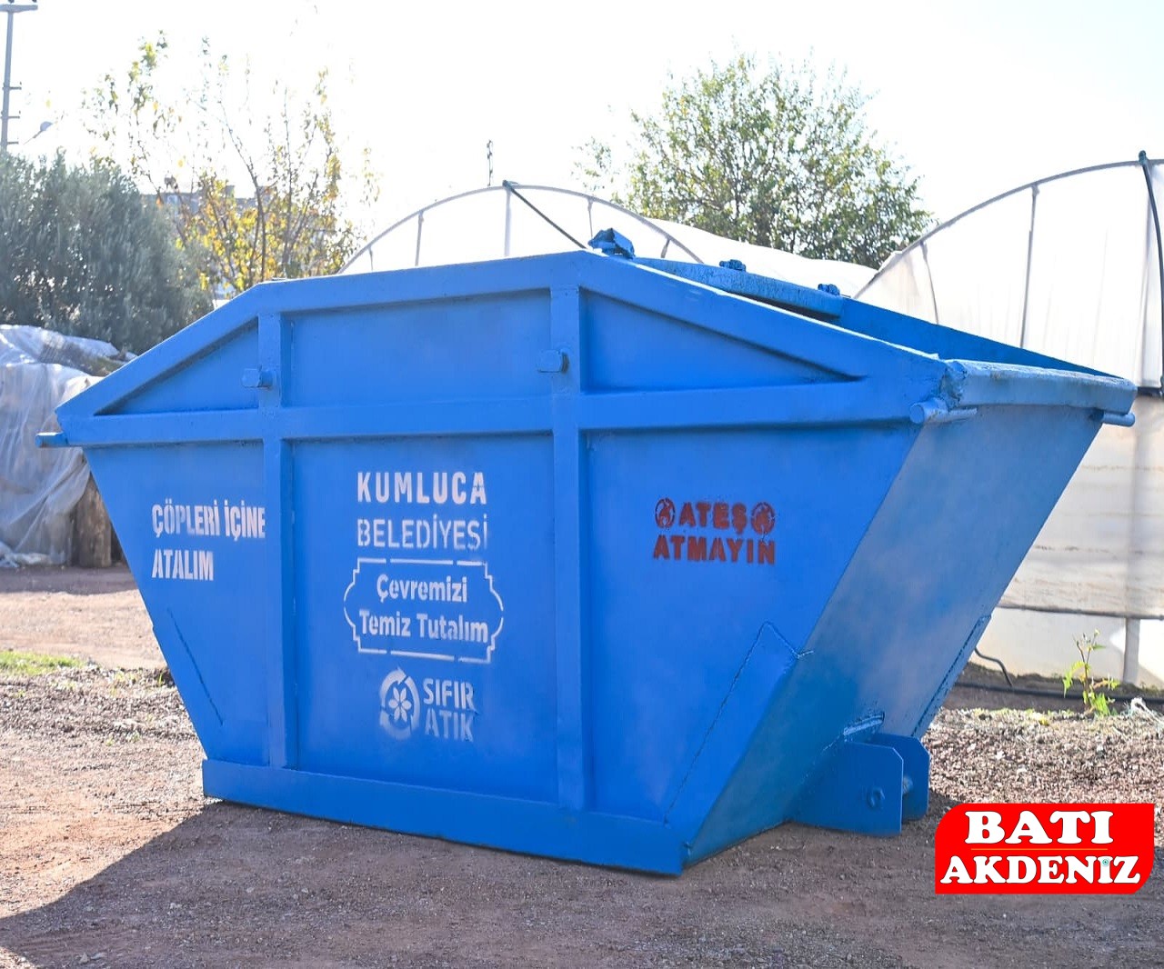 Kumluca’da Atiklar İçi̇n 6 Yeni̇ Konteyner 2