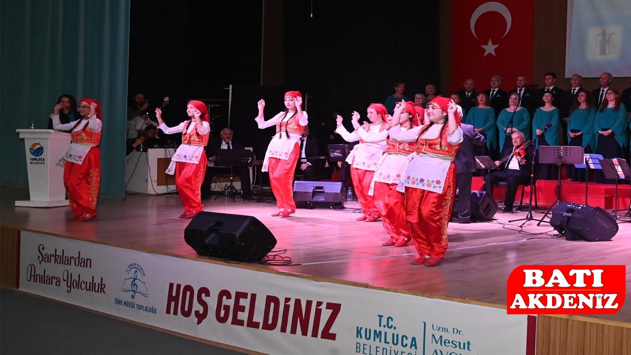 Şarkilardan Anilara Yolculuk” Konseri̇ (3)-1