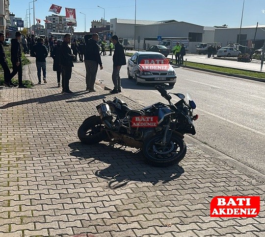 Kumluca Haber Trafik Kazası 1-1