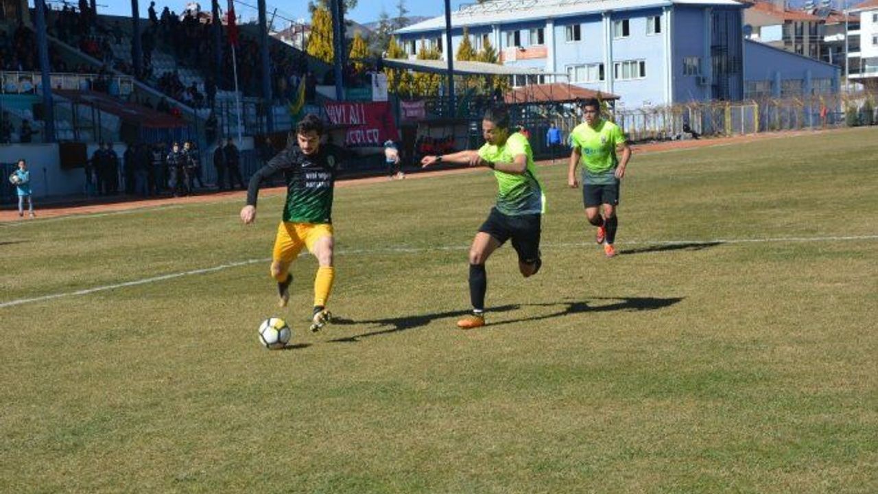 Bölgesel Amatör Lig: Korkuteli Belediyespor: 4- Kınıkspor: 1