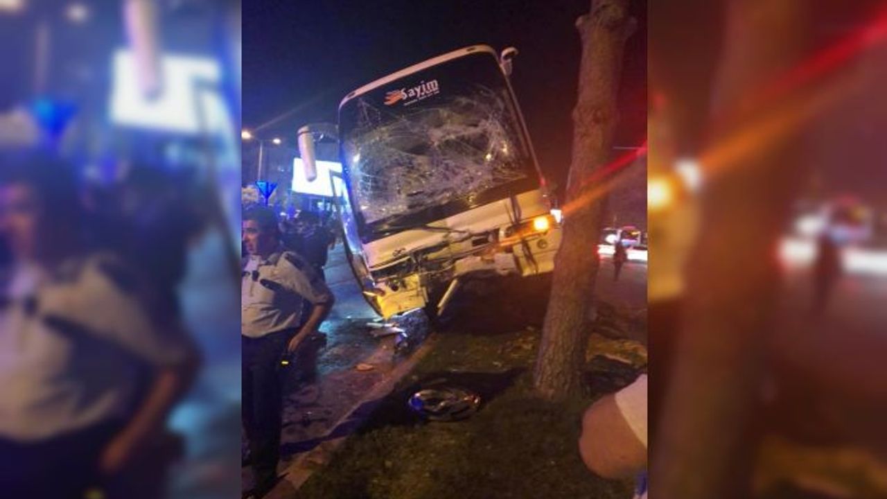 Antalya’da 3 aracın çarpıştığı kazada ortalık savaş alanına döndü: 7 yaralı