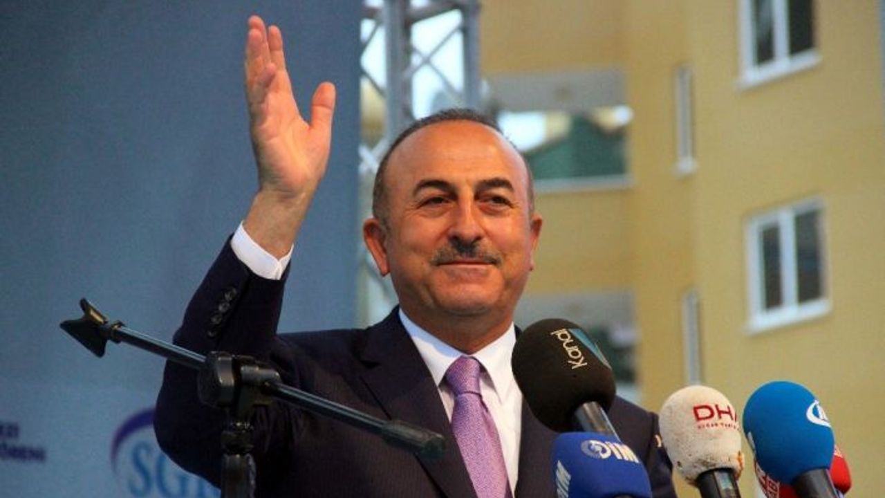 Dışişleri Bakanı Çavuşoğlu: “Tarihi çarpıtarak yanlış konuşuyor”