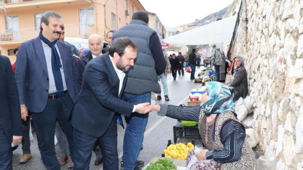 Akseki Belediye başkan adayı Özkan, pazar esnafıyla buluştu