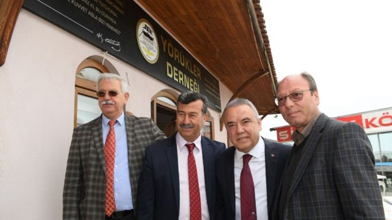 Başkan adayı Böcek, ‘Tarhana Çorbası’ buluşmasına katıldı