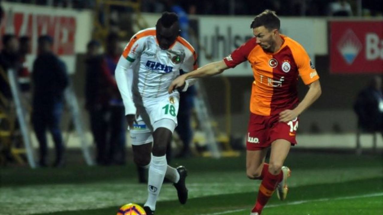 Spor Toto Süper Lig: Aytemiz Alanyaspor: 1 - Galatasaray: 1 (Maç sonucu)