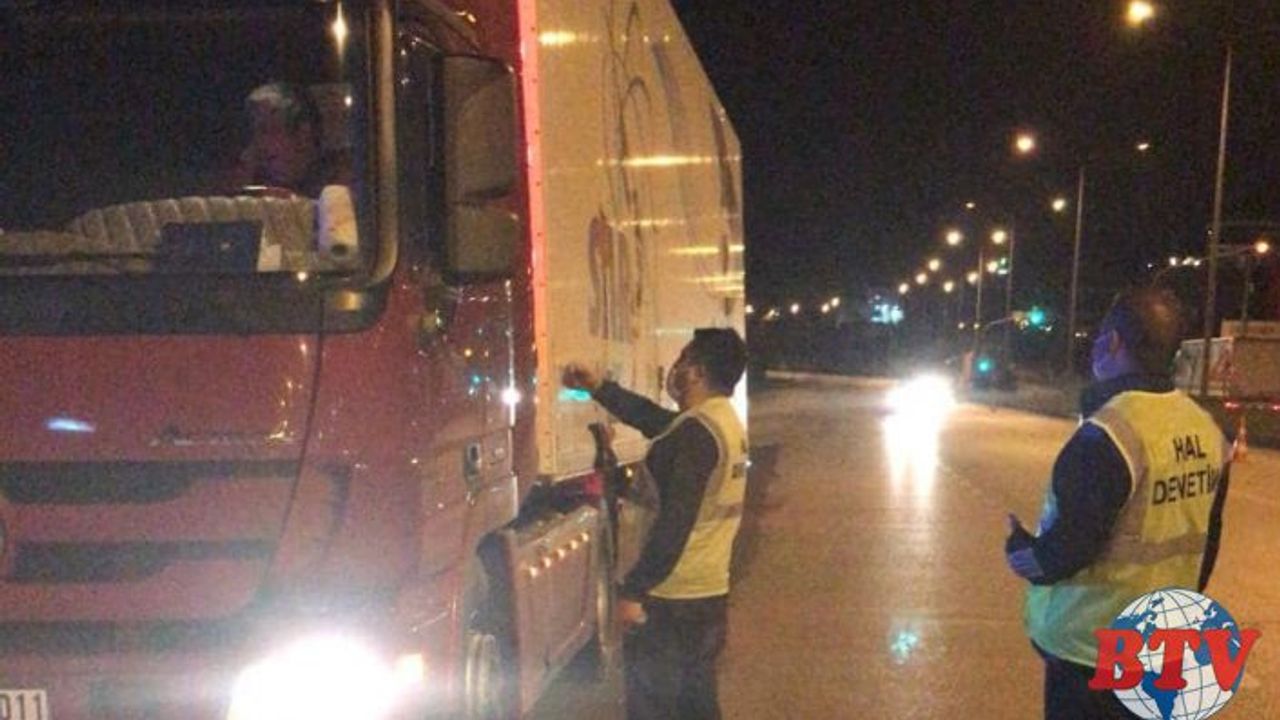 Manisa'da sebze-meyve denetimi gece gündüz sürüyor