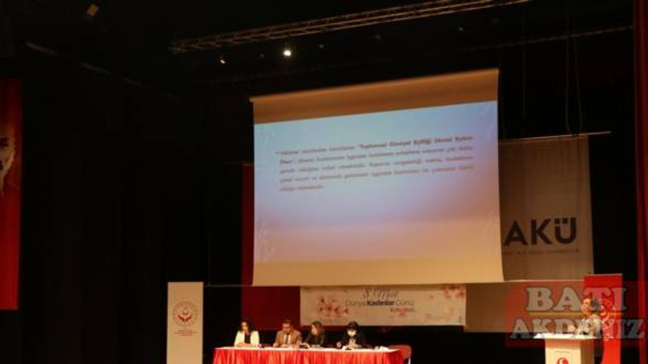 Burdur'da 8 Mart Dünya Kadınlar Günü kutlandı