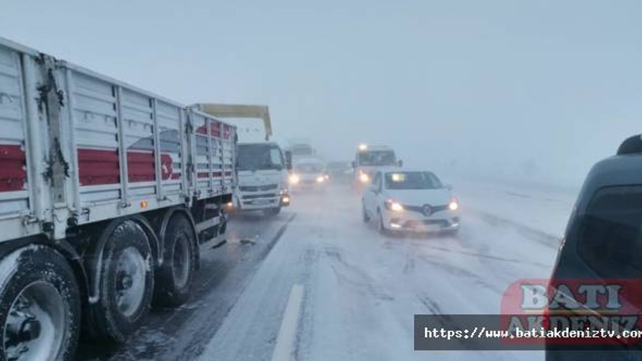 Kahramanmaraş'ın Afşin ilçesinde eğitime kar engeli
