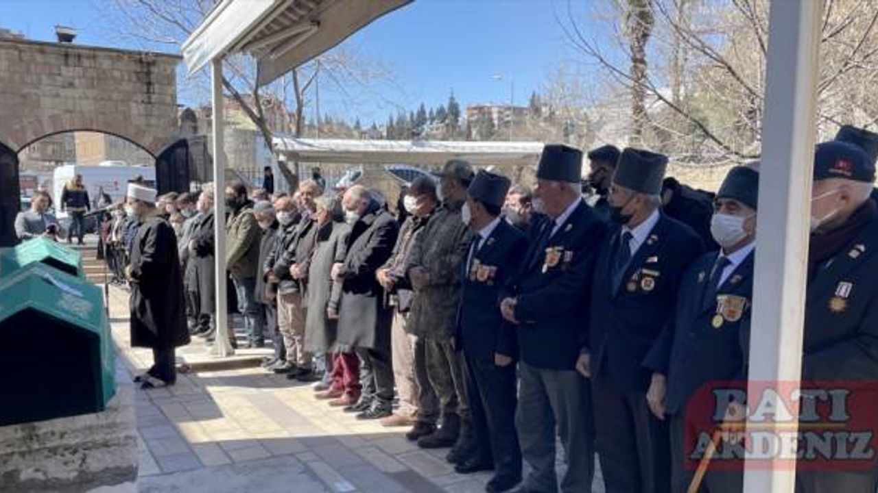 Kahramanmaraş'ta vefat eden Kore gazisi son yolculuğuna uğurlandı