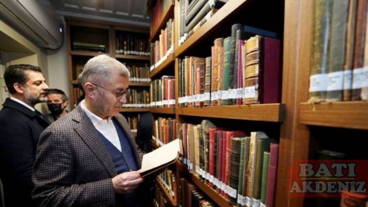 Üsküdar Belediyesi İstanbul'a 50 bin kitap daha kazandırdı 