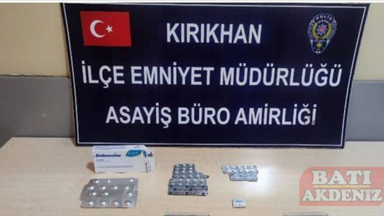 Hatay'da uyuşturucu operasyonunda yakalanan 2 zanlı tutuklandı