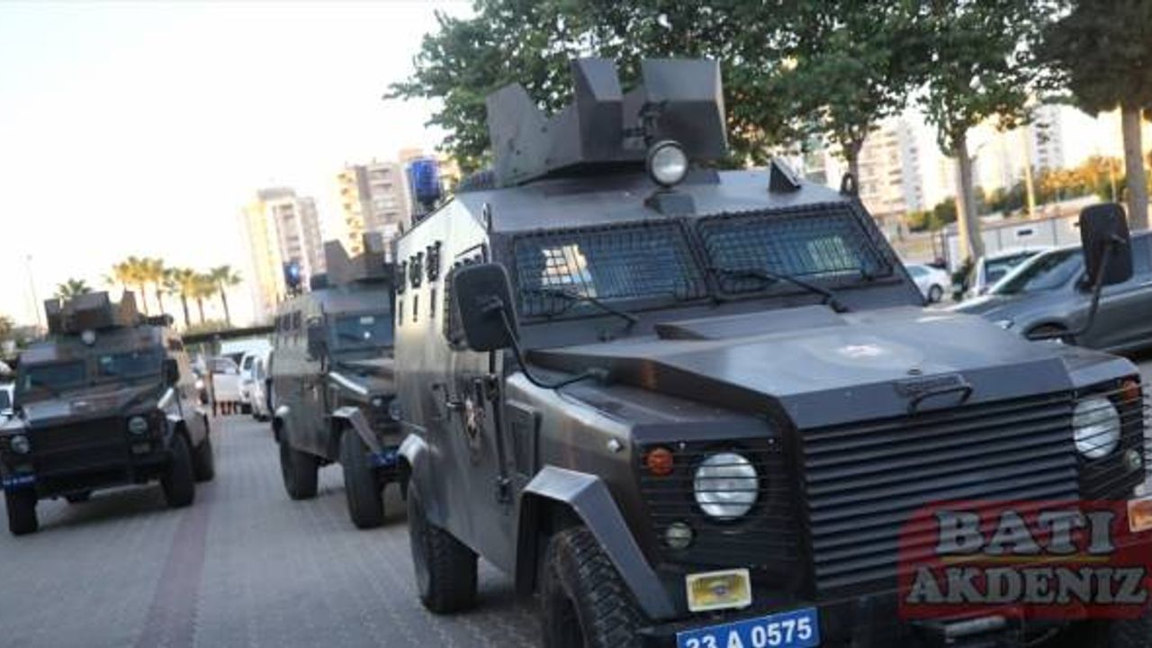 Mersin'de 10 DEAŞ şüphelisinin yakalanmasına yönelik operasyon başlatıldı