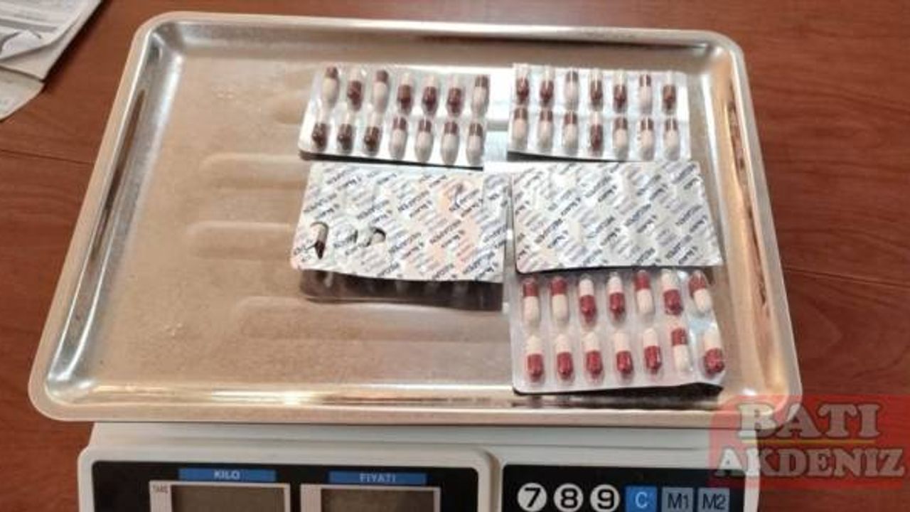 Adana'da suç örgütüne yönelik operasyonda 26 şüpheli yakalandı