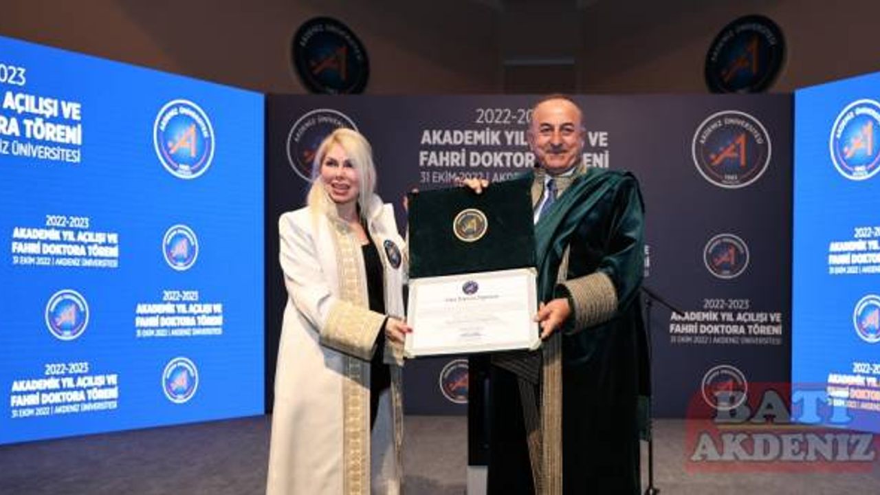 Bakan Çavuşoğlu, Akdeniz Üniversitesi Akademik Yıl Açılış Töreni'nde konuştu: