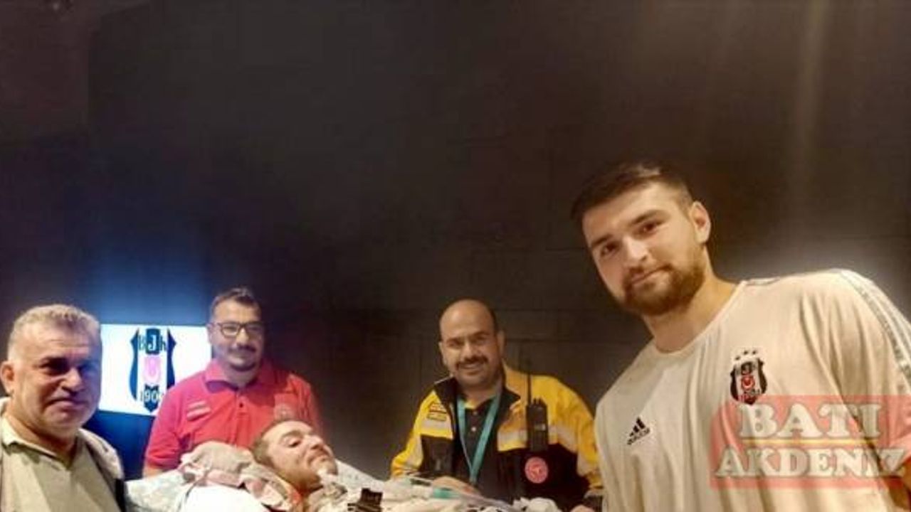 DMD hastası Cavir Haddur'un Beşiktaşlı futbolcuları görme hayali gerçeğe dönüştü