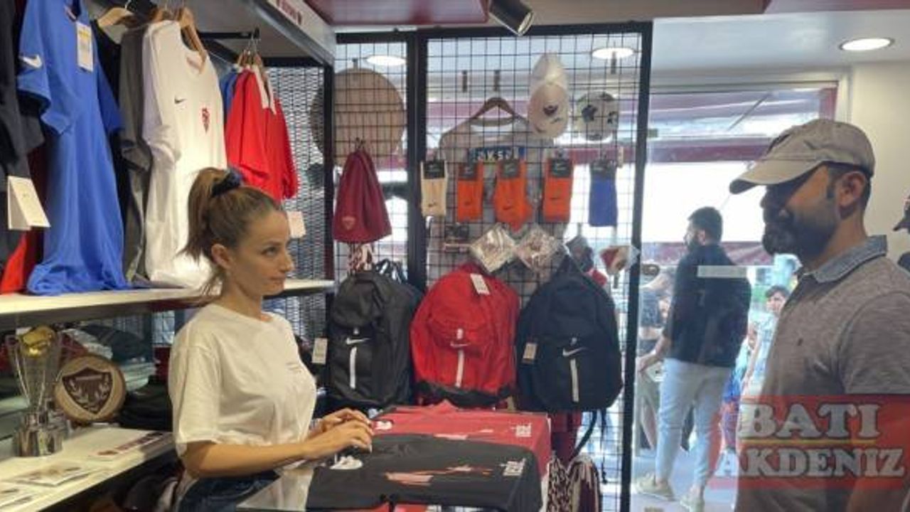Hatayspor taraftarı, Beşiktaş maçı biletlerine yoğun ilgi gösterdi