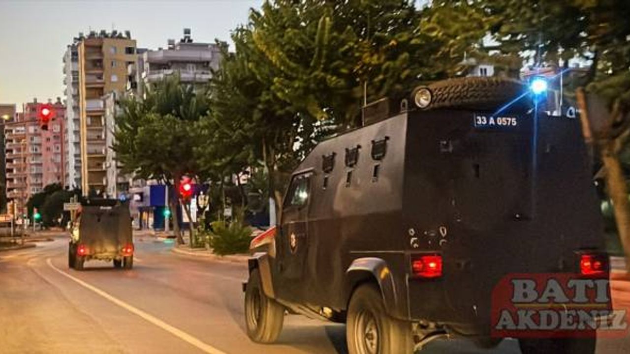Mersin'de 15 PKK/KCK-YPG şüphelisinin yakalanmasına yönelik operasyon başlatıldı