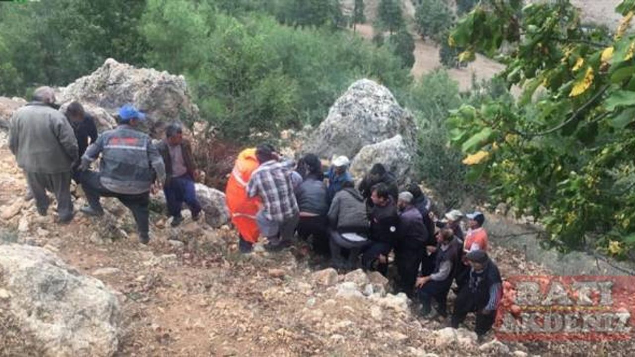 Mersin'de kayalık alanda bir kişi ölü bulundu