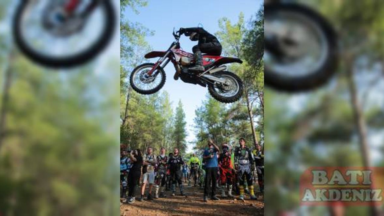 Sea To Sky Enduro Yarışları'nda orman etabının startı verildi