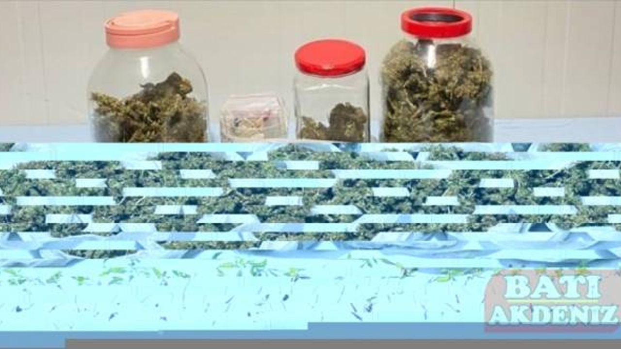 Adana'da iş yerinde uyuşturucu bulunan kişi gözaltına alındı