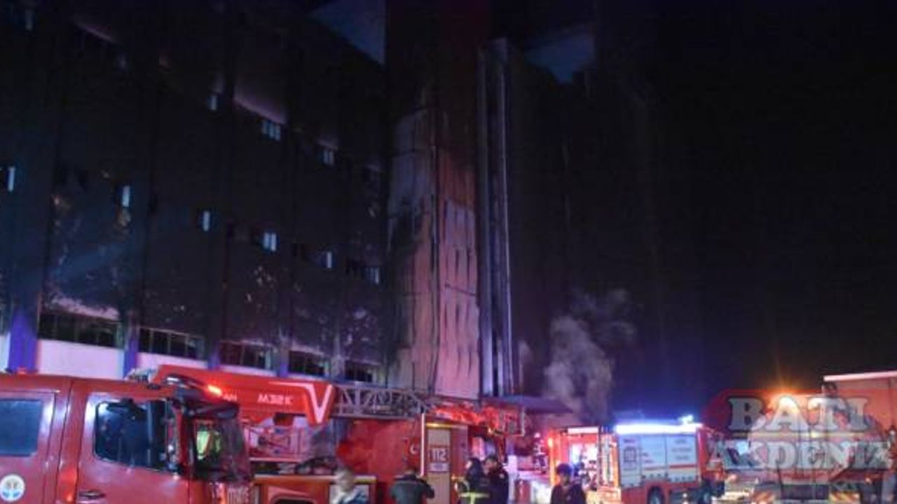 Adana'da plastik malzeme fabrikasında çıkan yangın kontrol altına alındı