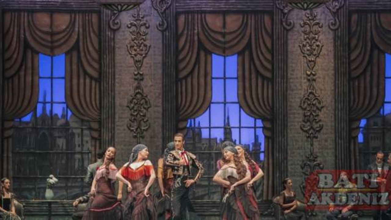 Antalya Devlet Opera ve Balesi "Kamelyalı Kadın" balesini son kez sahneleyecek
