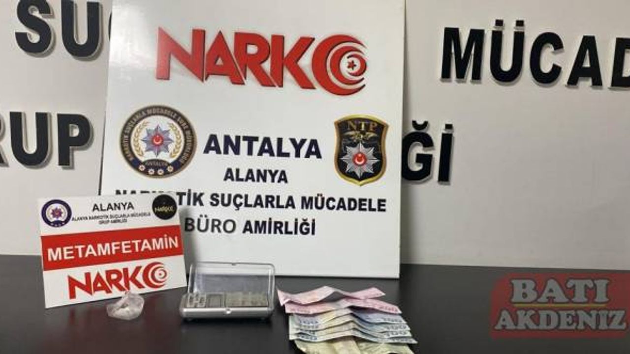Antalya'da uyuşturucu operasyonlarında yakalanan 14 zanlı tutuklandı
