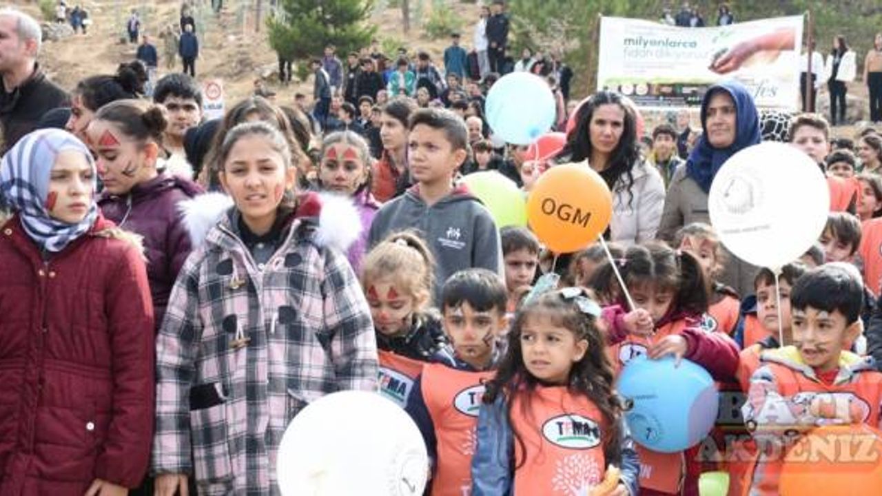 Gaziantep ve çevre illerde fidanlar toprakla buluşturuldu