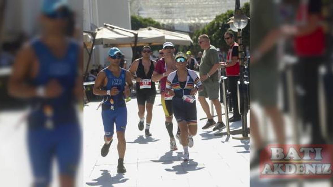 Gençlik ve Spor Bakanı Kasapoğlu, Ironman Triatlonu ödül törenine katıldı