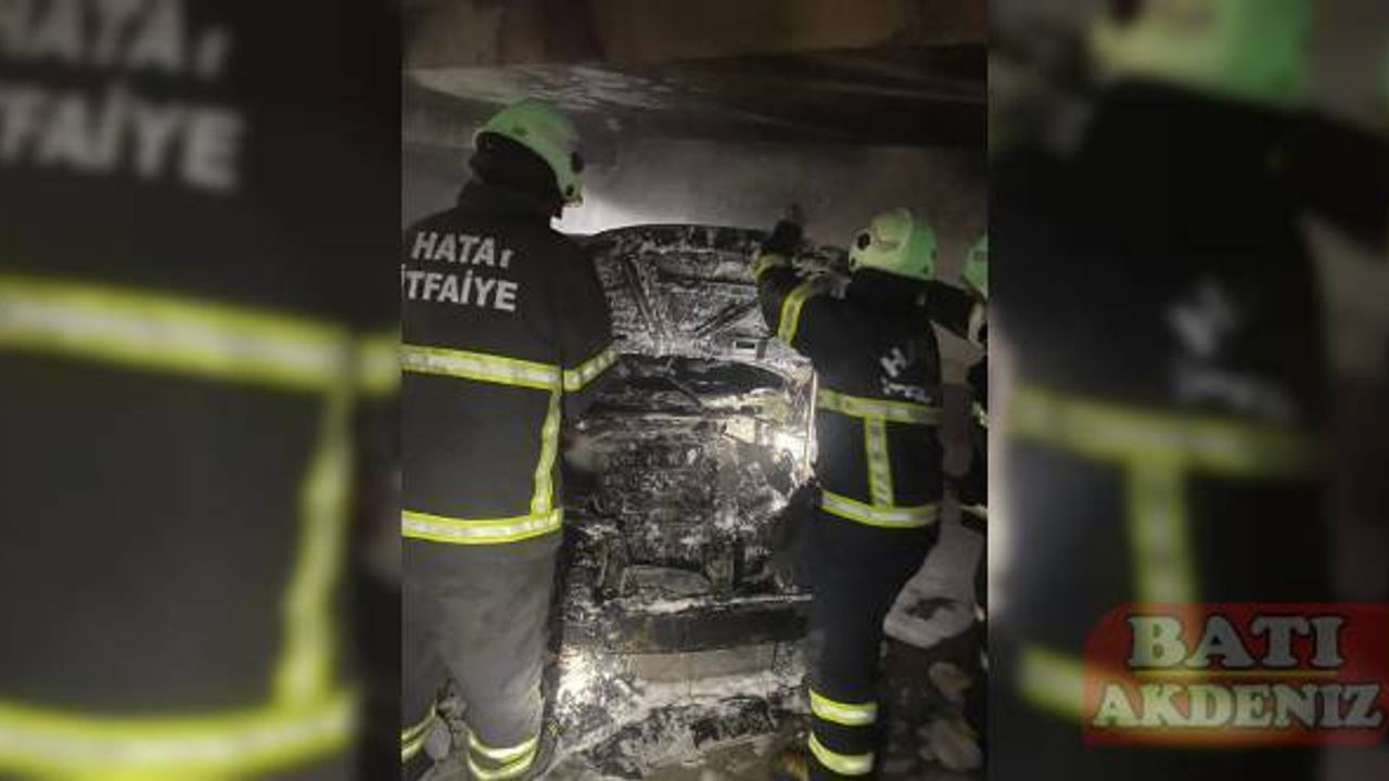 Hatay'da 7 katlı binanın otoparkında çıkan yangın söndürüldü