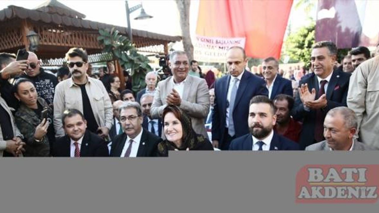 İYİ Parti Genel Başkanı Akşener, Adana'da dernek ziyaretinde konuştu: