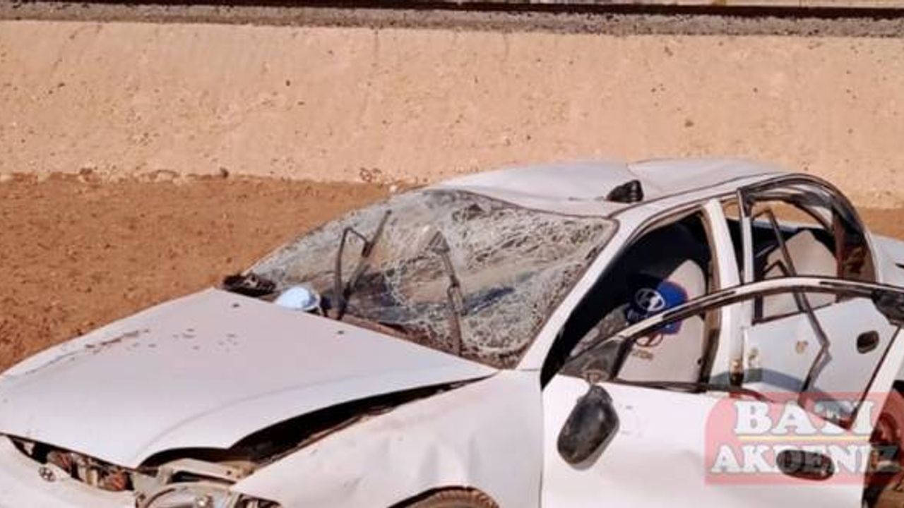 Kahramanmaraş'ta tarlaya devrilen otomobildeki 3 kişi yaralandı