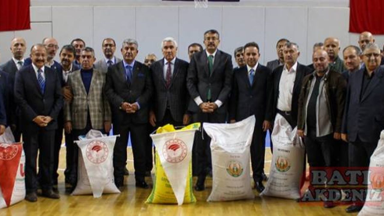 Kütahya'da çiftçilere 2 bin 230 ton tohum desteği