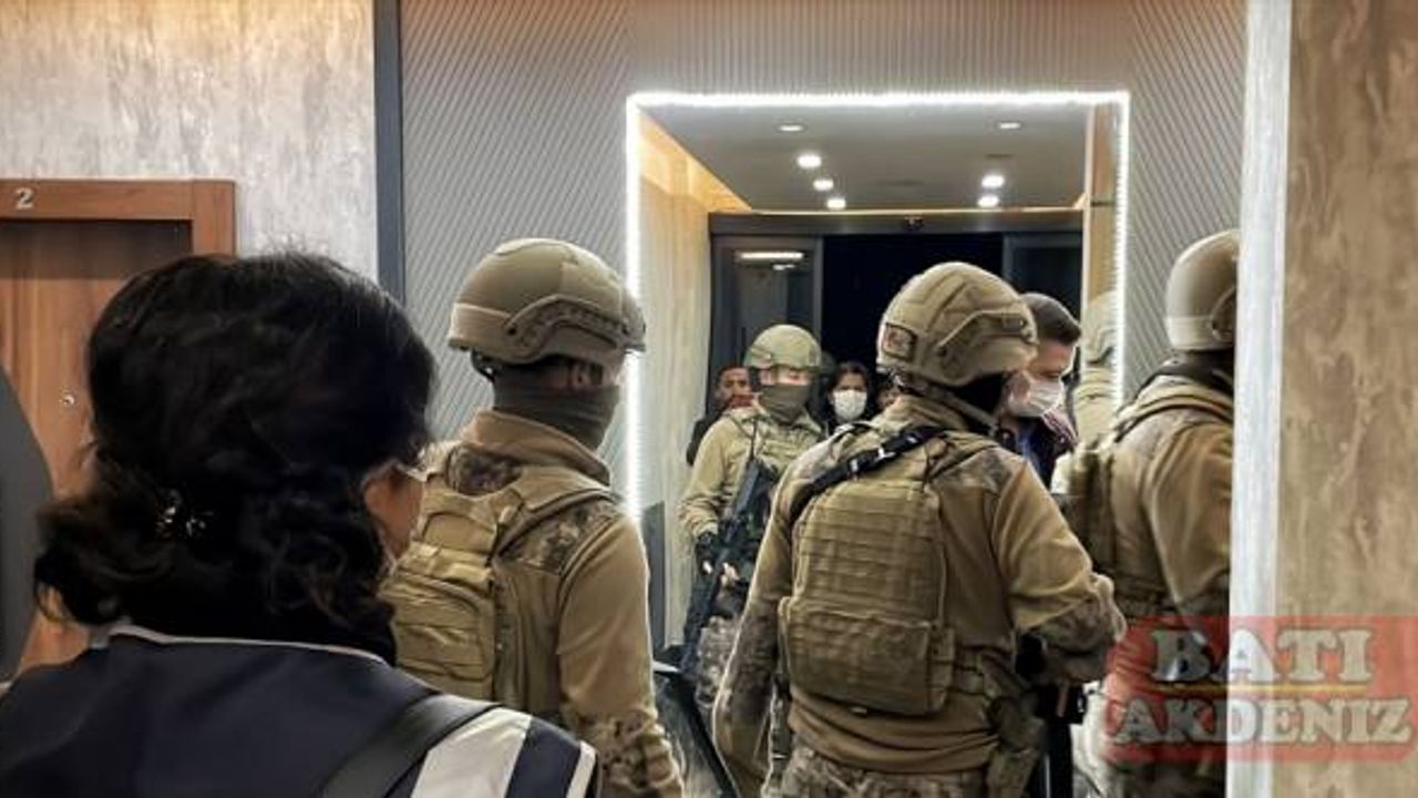 Mersin'de 51 organize suç örgütü zanlısına yönelik operasyon başlatıldı