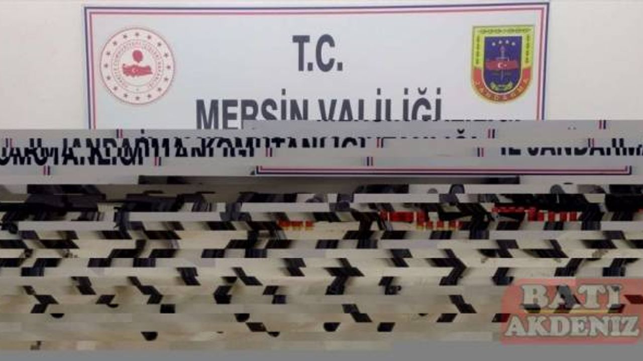 Mersin'de kaçak silah ticareti yaptıkları iddiasıyla 2 zanlı yakalandı