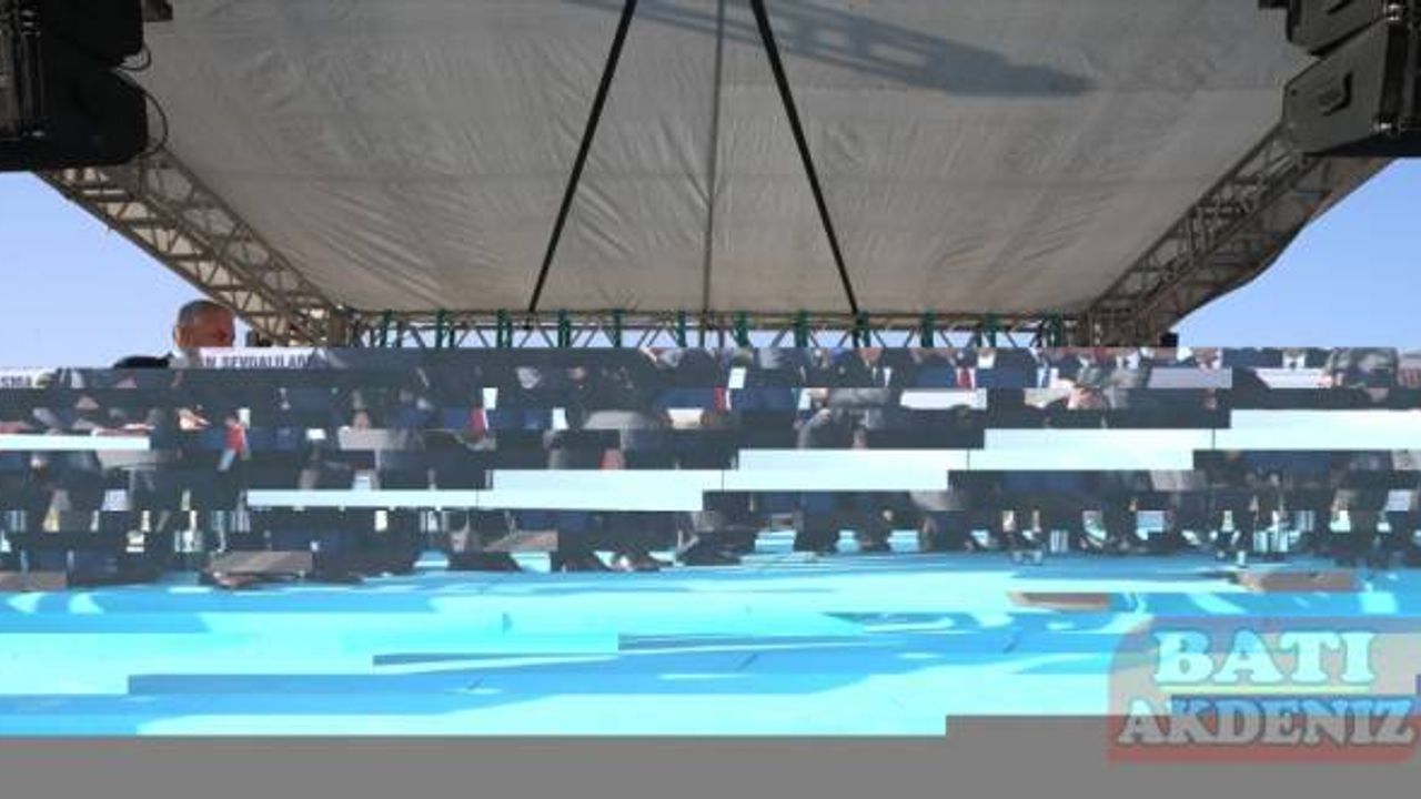 Milli Eğitim Bakanı Özer, Hatay'da fen lisesi temel atma töreninde konuştu: