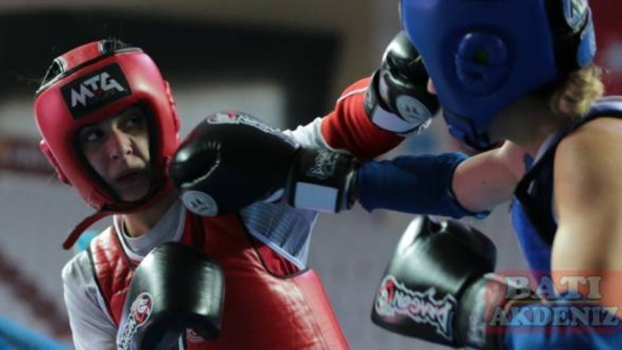 Uluslararası Antalya Muaythai Açık Kupası'nda final heyecanı