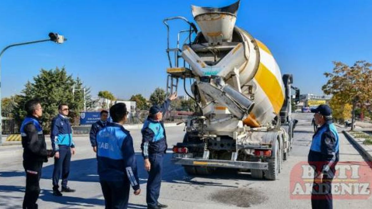 Zabıta nefes aldırmıyor! Mikser ve servislere sıkı denetim