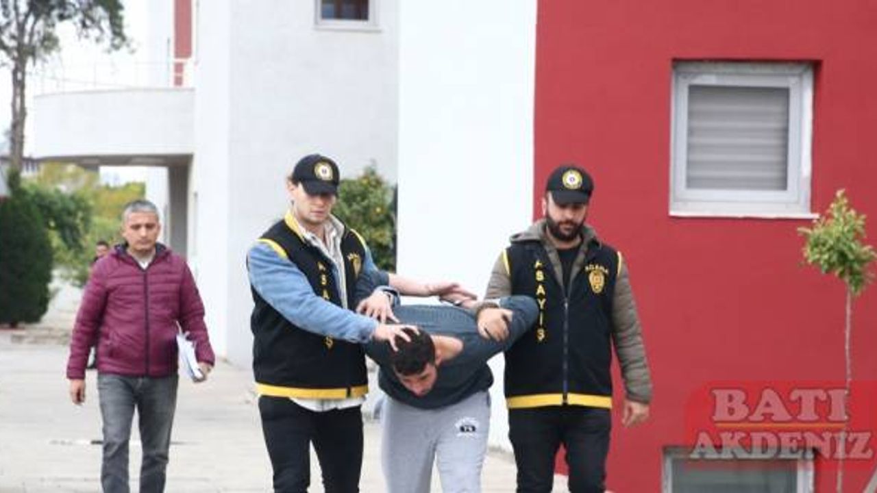 Adana'da bir kişi tartıştığı babasını bıçaklayarak öldürdü