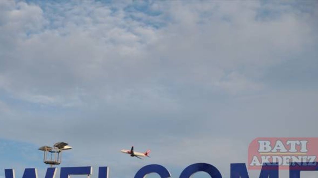 Antalya'ya hava yoluyla gelen turist sayısı 13 milyon 138 bin oldu