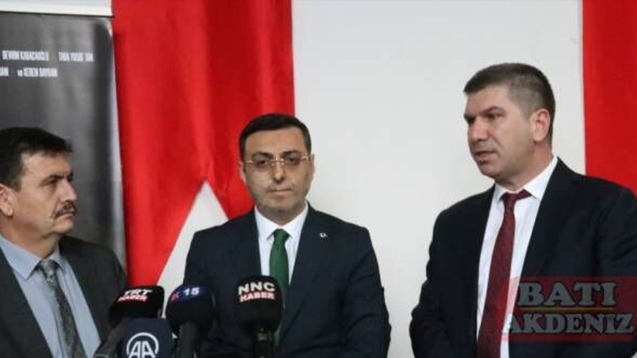 "Buğday Tanesi" filmi Burdur'da engelliler ve öğrencilerle izlendi