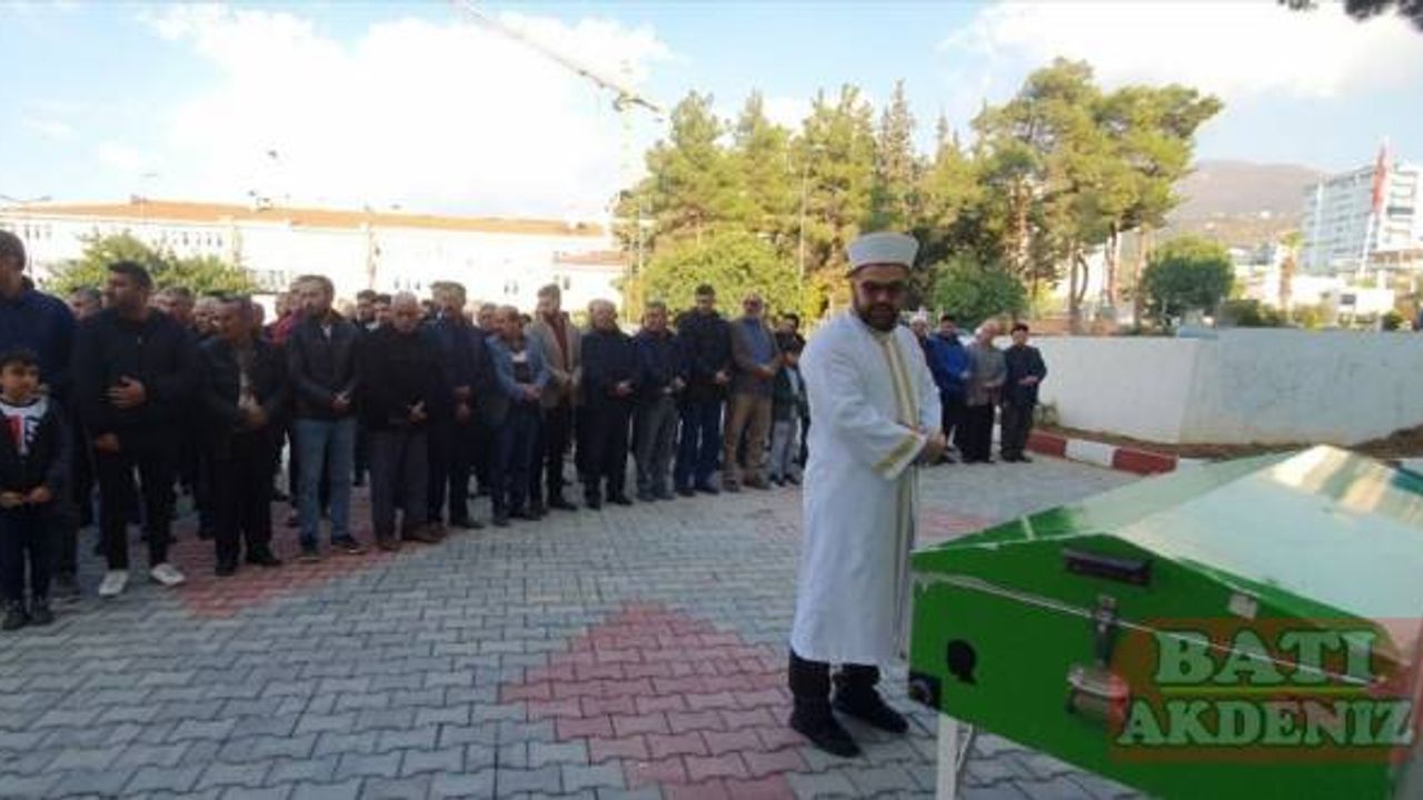 Gaziantep'teki kazada hayatını kaybedenlerin cenazeleri Osmaniye'de defnedildi