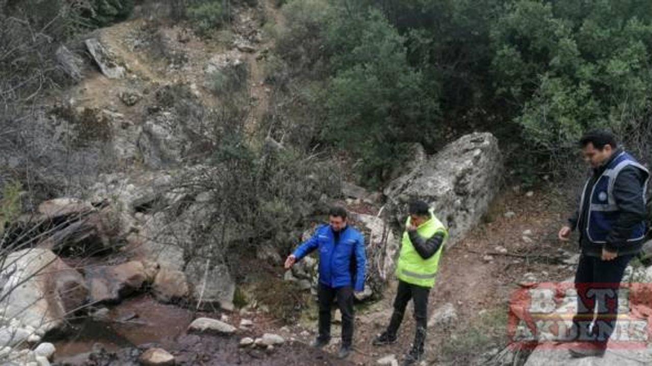 Göksu Nehri'ni kirlettiği tespit edilen iki tesisin faaliyeti durduruldu