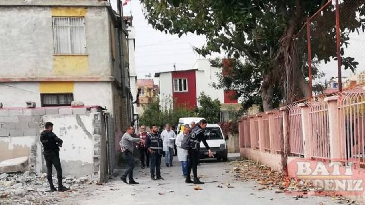 Mersin'de tüfekle rastgele ateş açan zanlıya müdahale eden 5 polis yaralandı